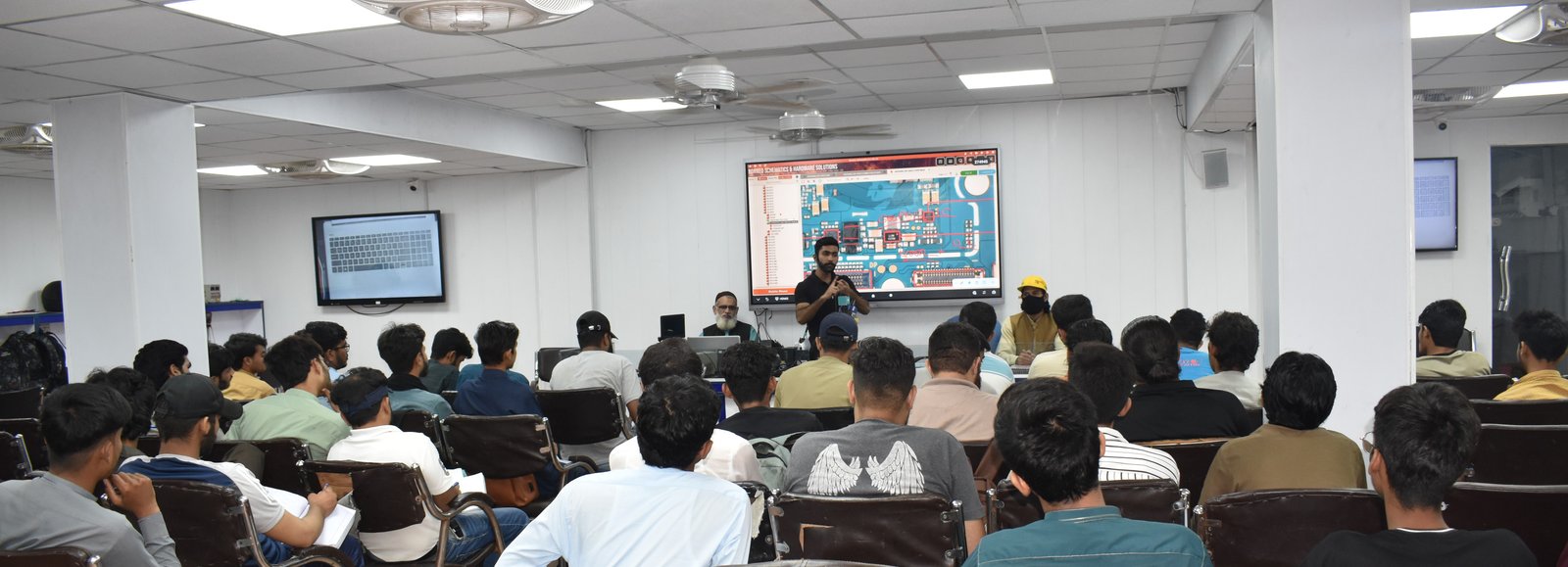 Mobile repairing tools and equipment used in training
